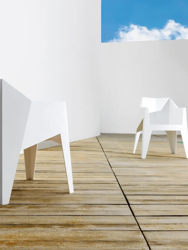 Πολυθρόνα πολυπροπυλενίου με fiberglass εσωτερικού και εξωτερικού χώρου voxel