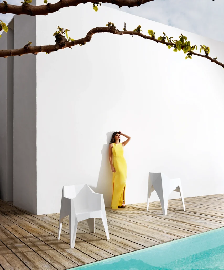 Πολυθρόνα πολυπροπυλενίου με fiberglass εσωτερικού και εξωτερικού χώρου voxel