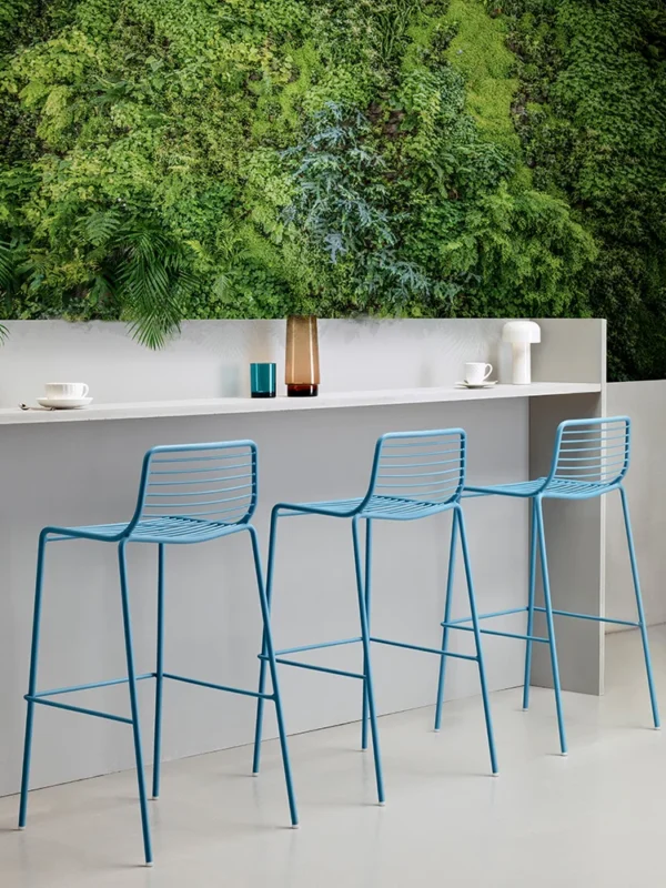 Σκαμπό Μπαρ Summer ιδανικά για το μπαρ του κήπου