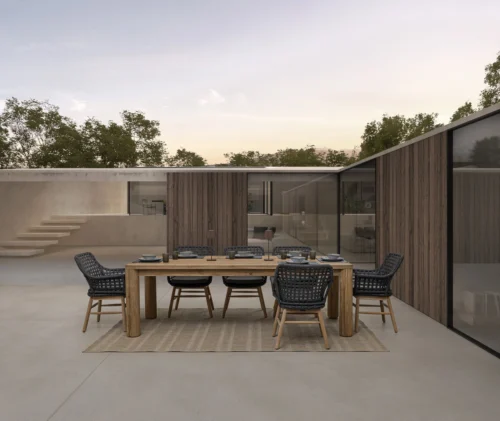 τραπεζι maverick ! teak minimal σχεδίαση, κατάλληλη για κήπο ή βεράντα – διαθέσιμη στο vestal.gr.