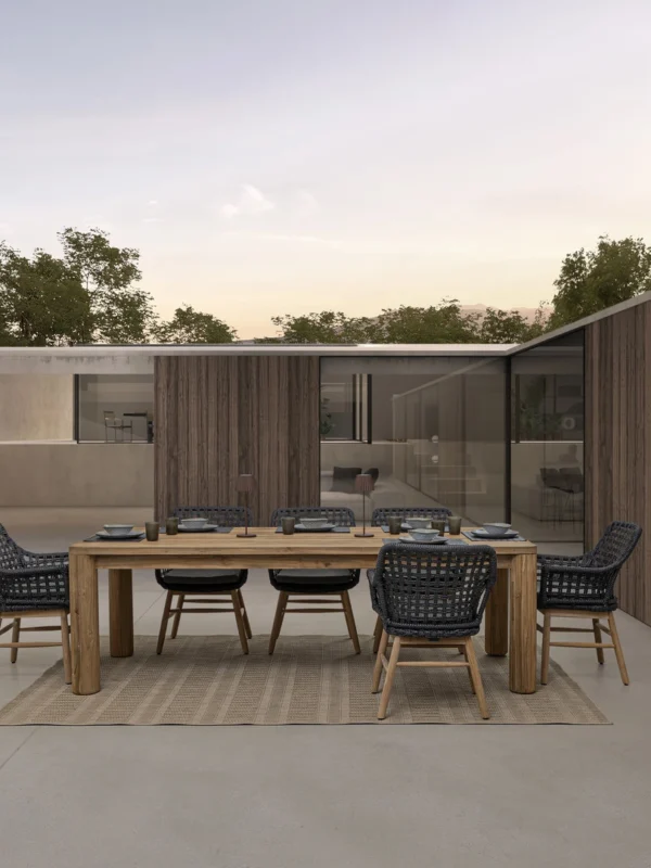 Σύγχρονο τραπέζι Maverick για δυναμικούς εξωτερικούς χώρους