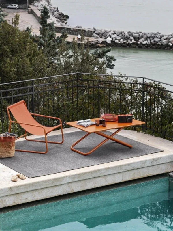 Καρέκλα Lounge Easy σε πορτοκαλι χρωμα κατάλληλη για κήπο ή βεράντα – διαθέσιμη στο vestal.gr