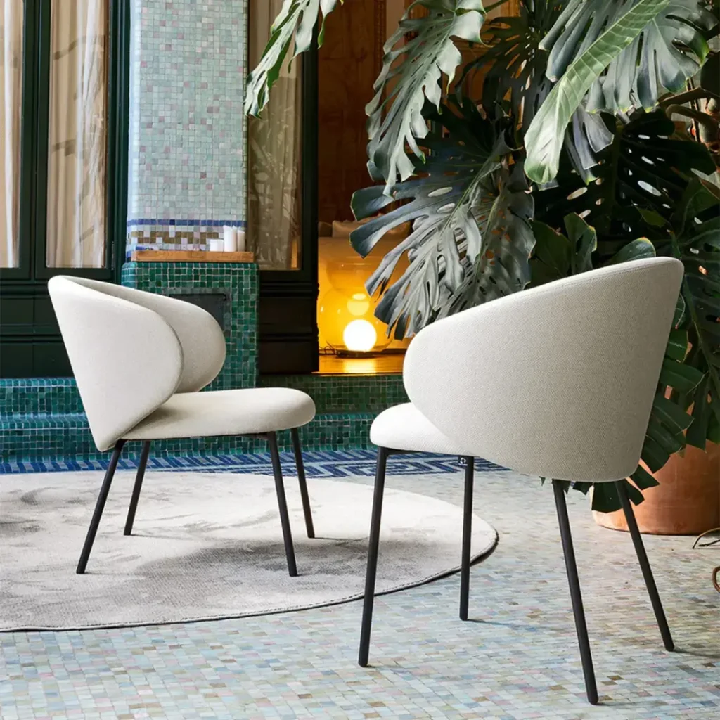 Πολυθρόνα Tuka