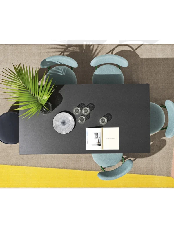 τραπεζι lord! lminimal σχεδίαση, κατάλληλη για κήπο ή βεράντα – διαθέσιμη στο vestal.gr.