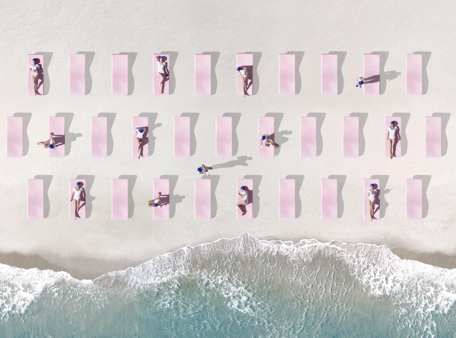 Sun Lounger 356 Wave outdoor sun lounger in white for pools, beaches and luxury resorts